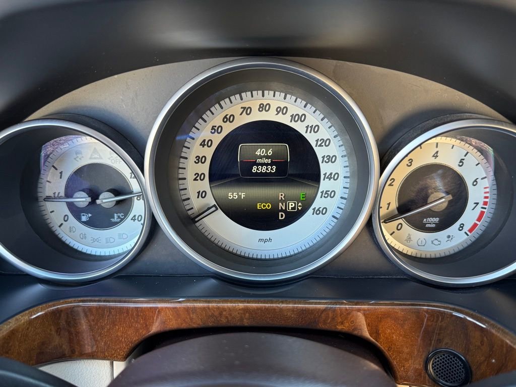 Used 2014 Mercedes-Benz E 550 4MATIC Sedan image 20
