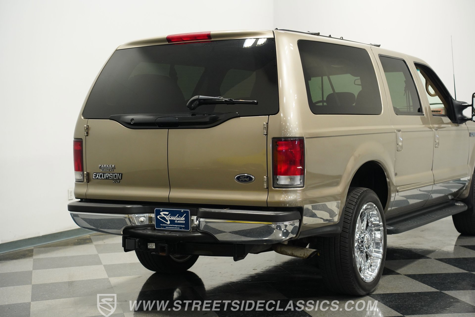 Used 2000 Ford Excursion XLT image 25