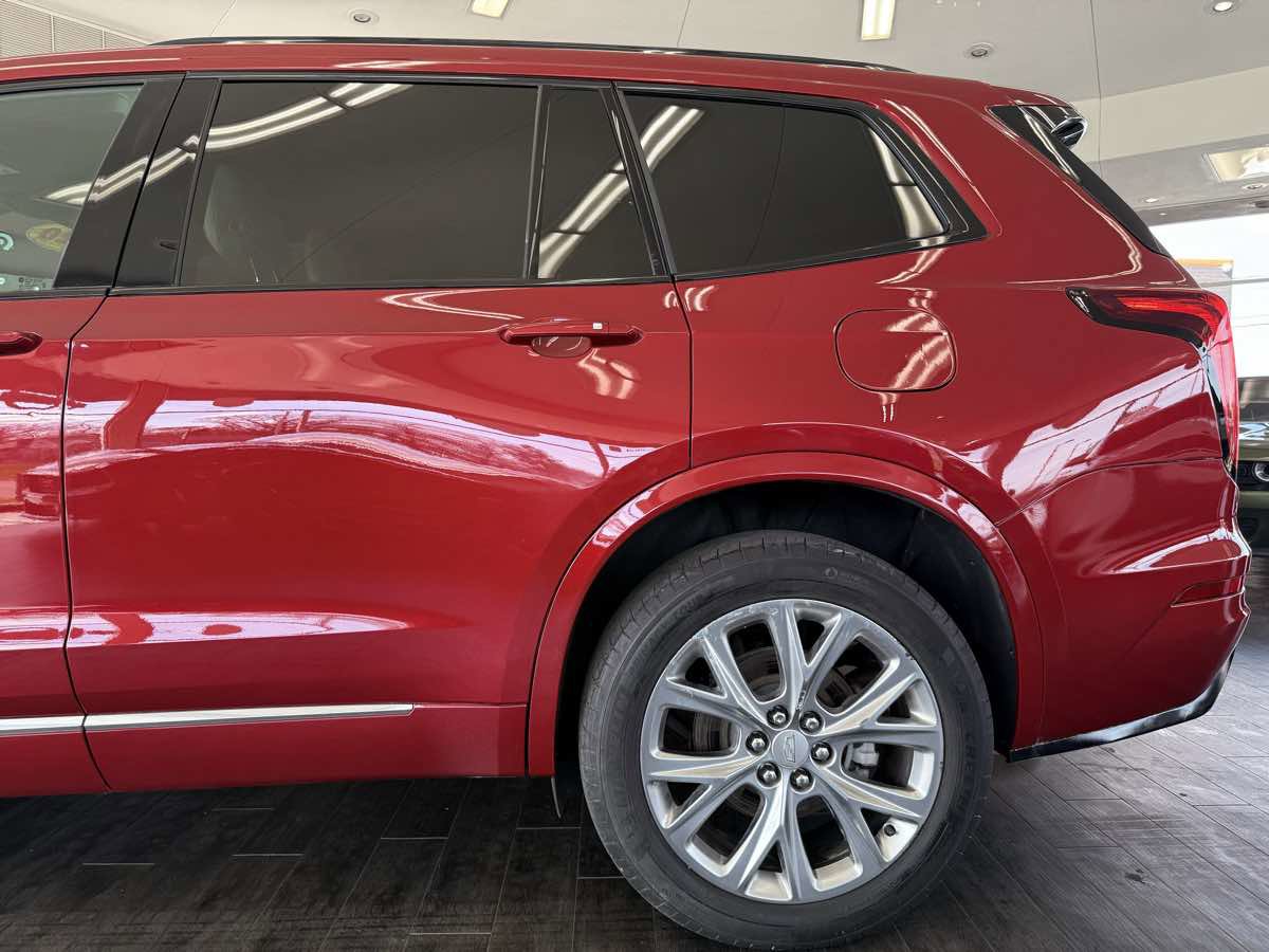 Used 2020 Cadillac XT6 Sport AWD/4WD image 16