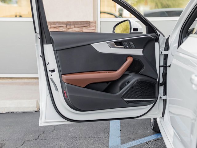 Used 2018 Audi A4 2.0T Ultra Premium Plus w/ Premium Plus Package image 11