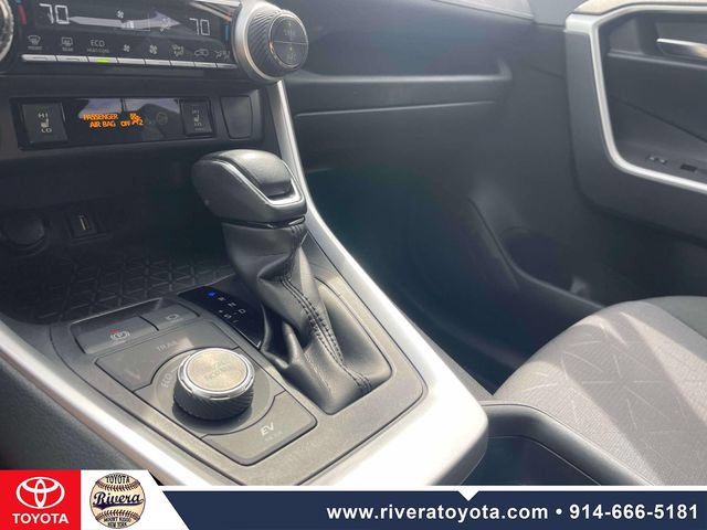 Used 2021 Toyota RAV4 XLE w/ XLE Grade Weather Package AWD/4WD image 31