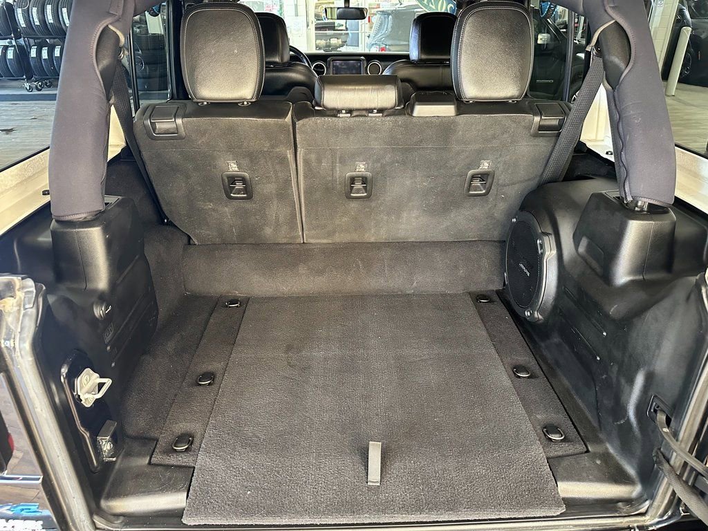 Certified 2021 Jeep Wrangler Unlimited Rubicon 4xe w/ Steel Bumper Group image 37