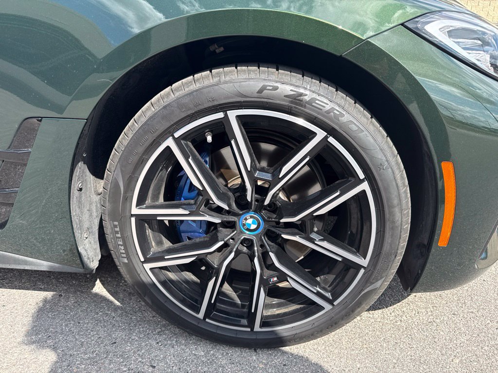Certified 2023 BMW i4 eDrive40 w/ M Sport Package RWD image 4