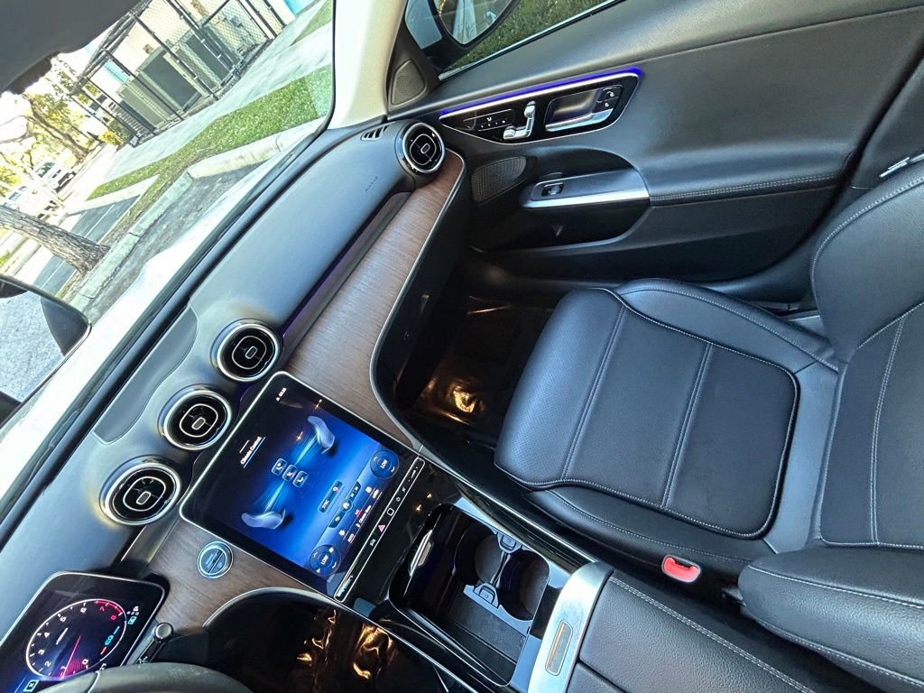 Used 2022 Mercedes-Benz C 300 Sedan image 11