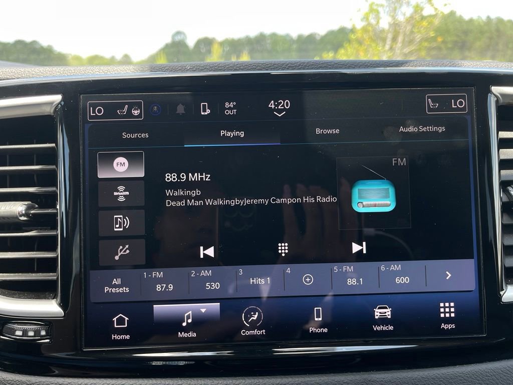 Certified 2023 Chrysler Pacifica Touring-L FWD image 27