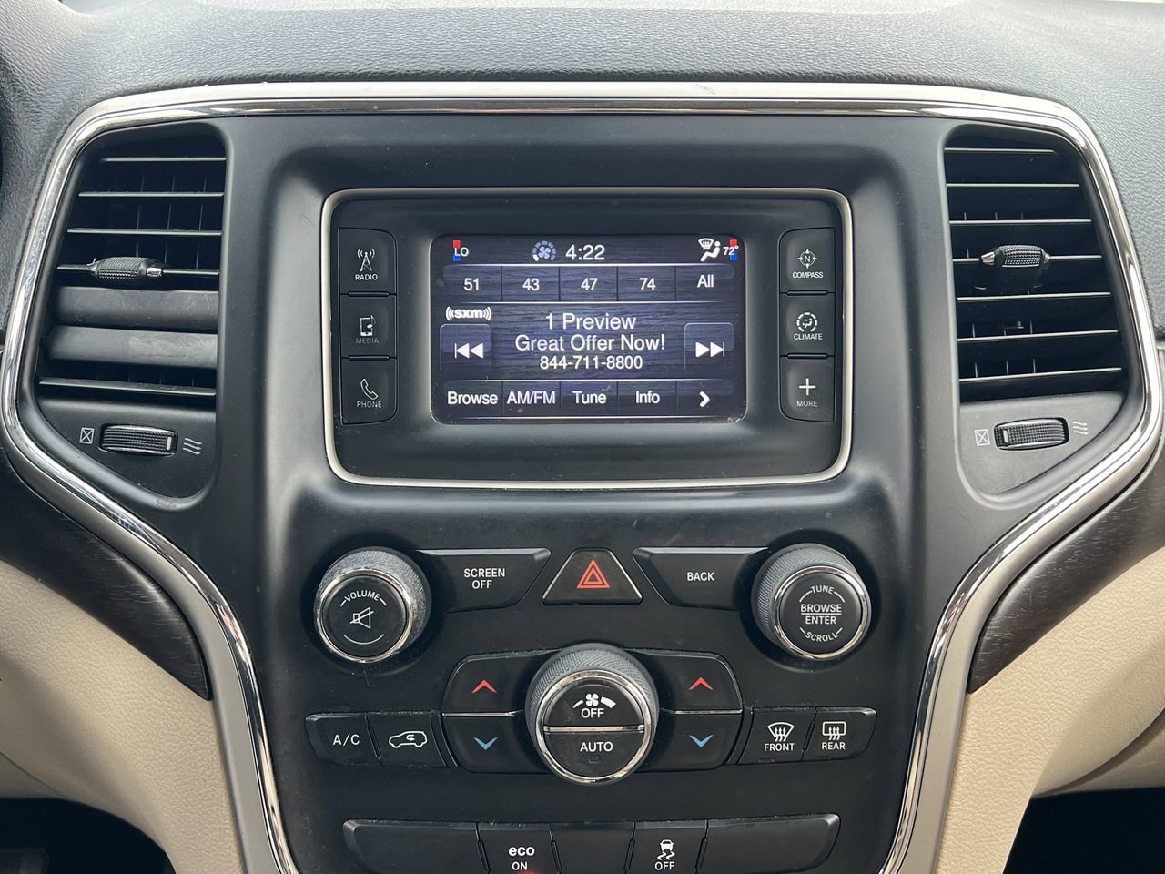 Used 2014 Jeep Grand Cherokee Laredo w/ Quick Order Package 23E image 3