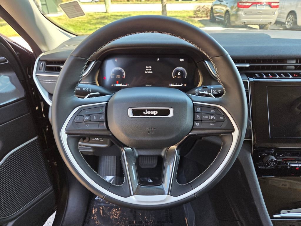 Used 2021 Jeep Grand Cherokee L Laredo w/ Luxury Tech Group I image 28