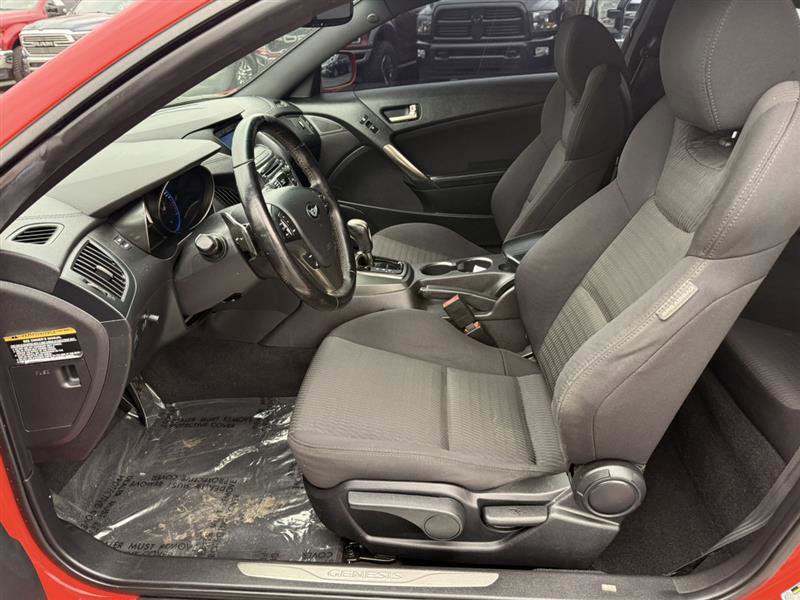 Used 2015 Hyundai Genesis 3.8 image 19