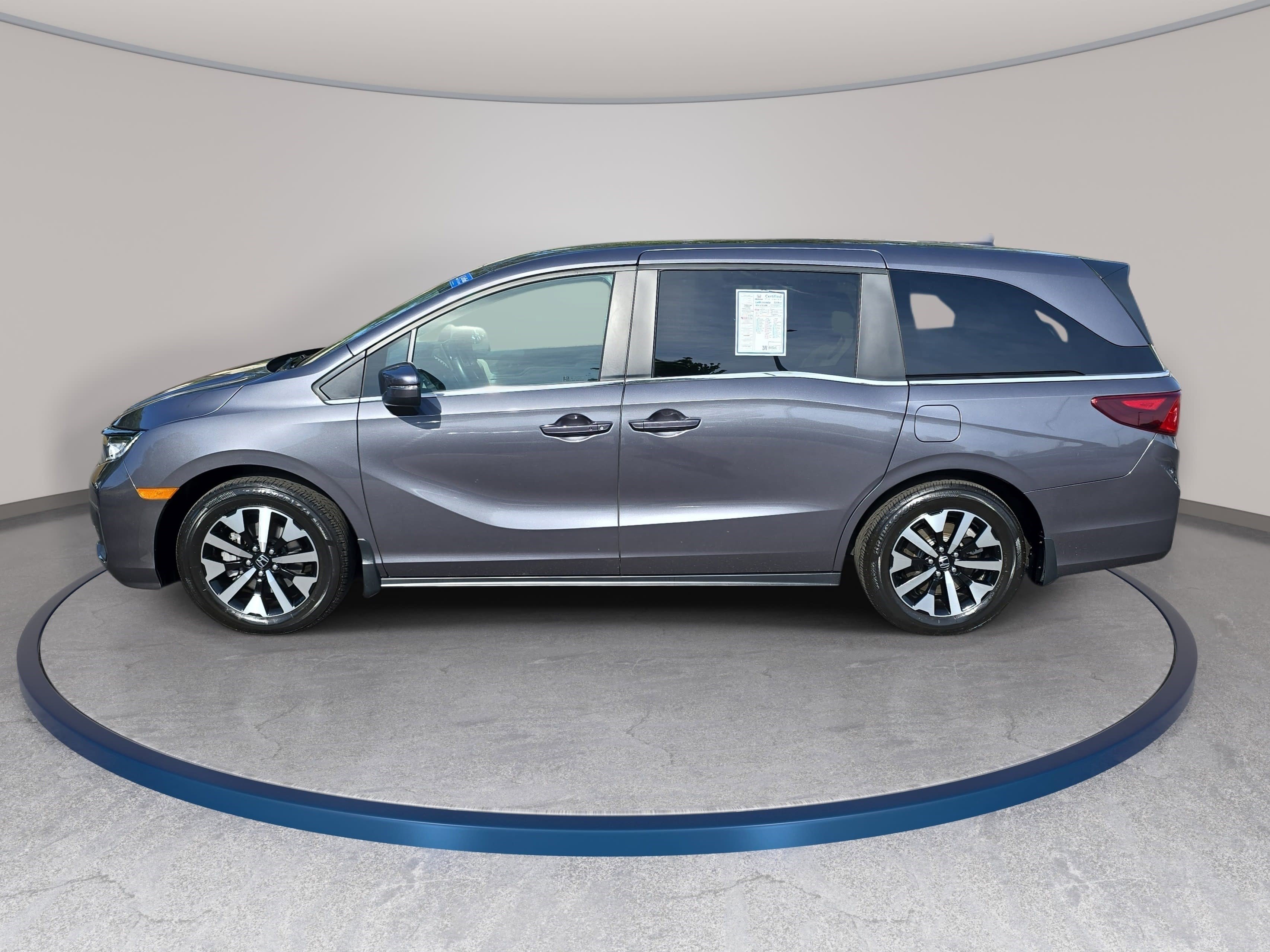 Used 2025 Honda Odyssey EX-L image 8