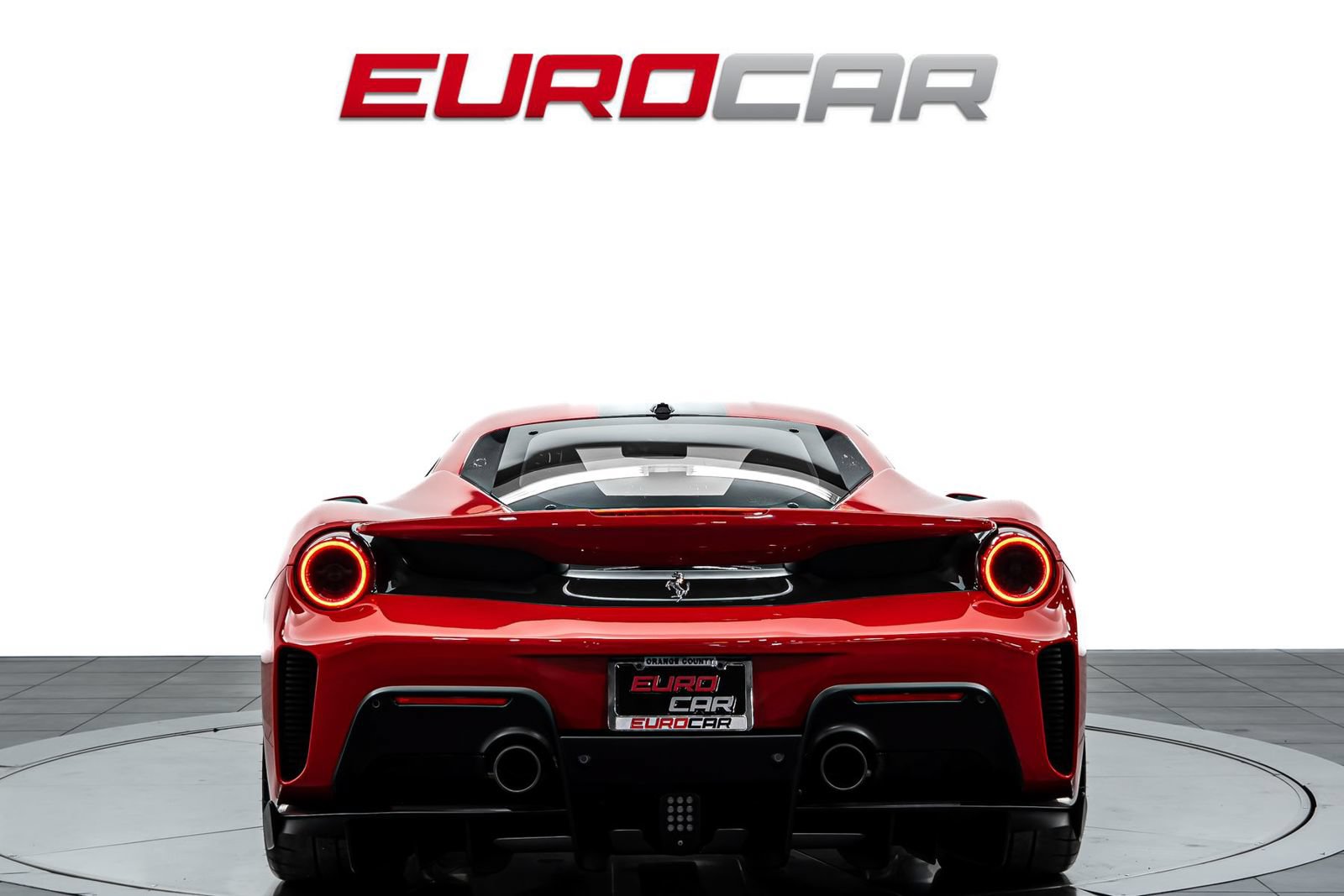 Used 2019 Ferrari 488 Pista Coupe RWD image 4