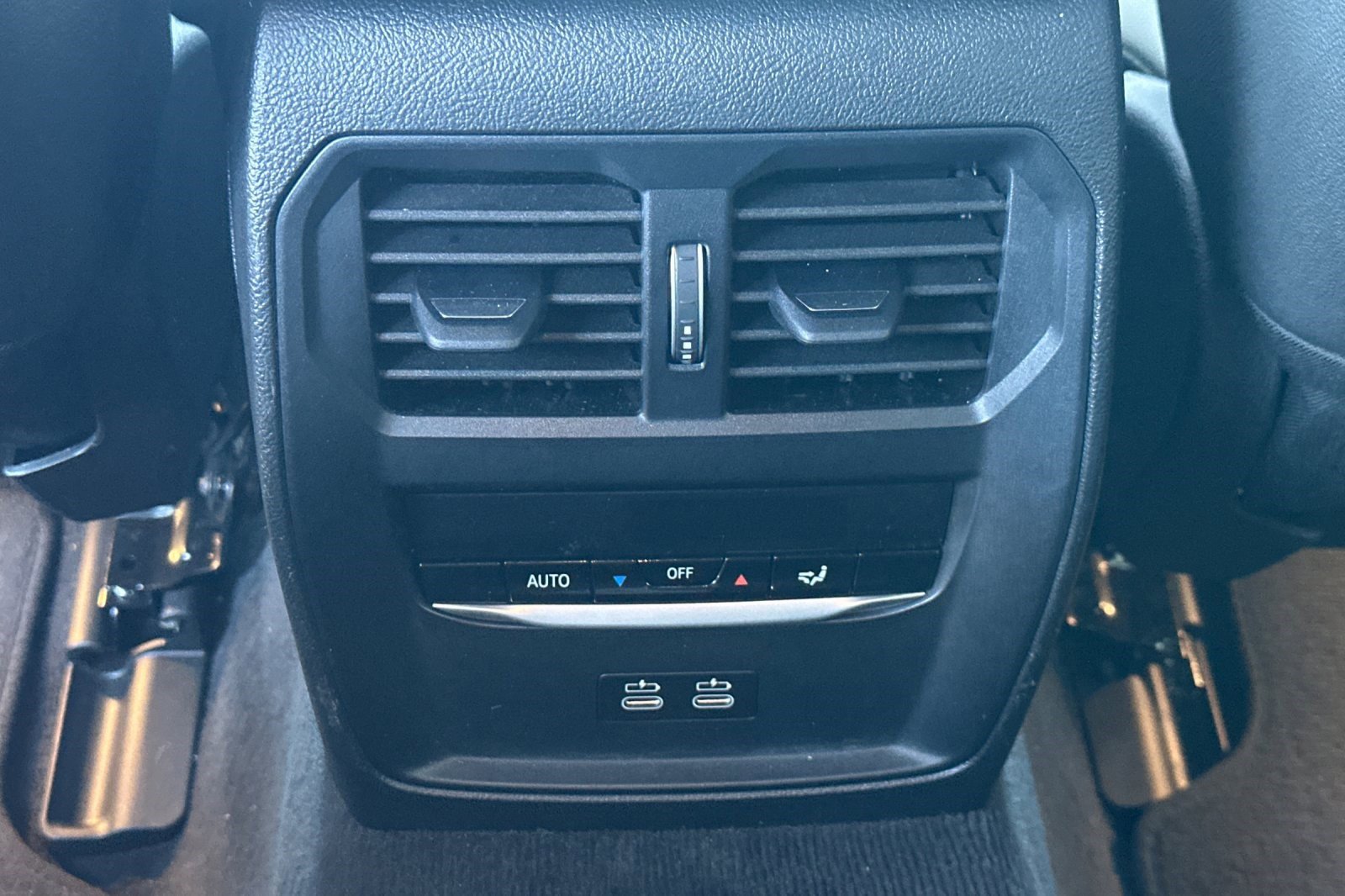 Used 2023 BMW i4 eDrive35 image 16