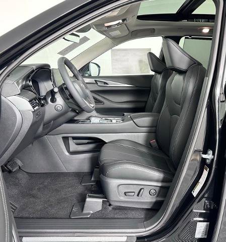 Certified 2026 INFINITI QX60 Luxe w/ Cargo Package image 14