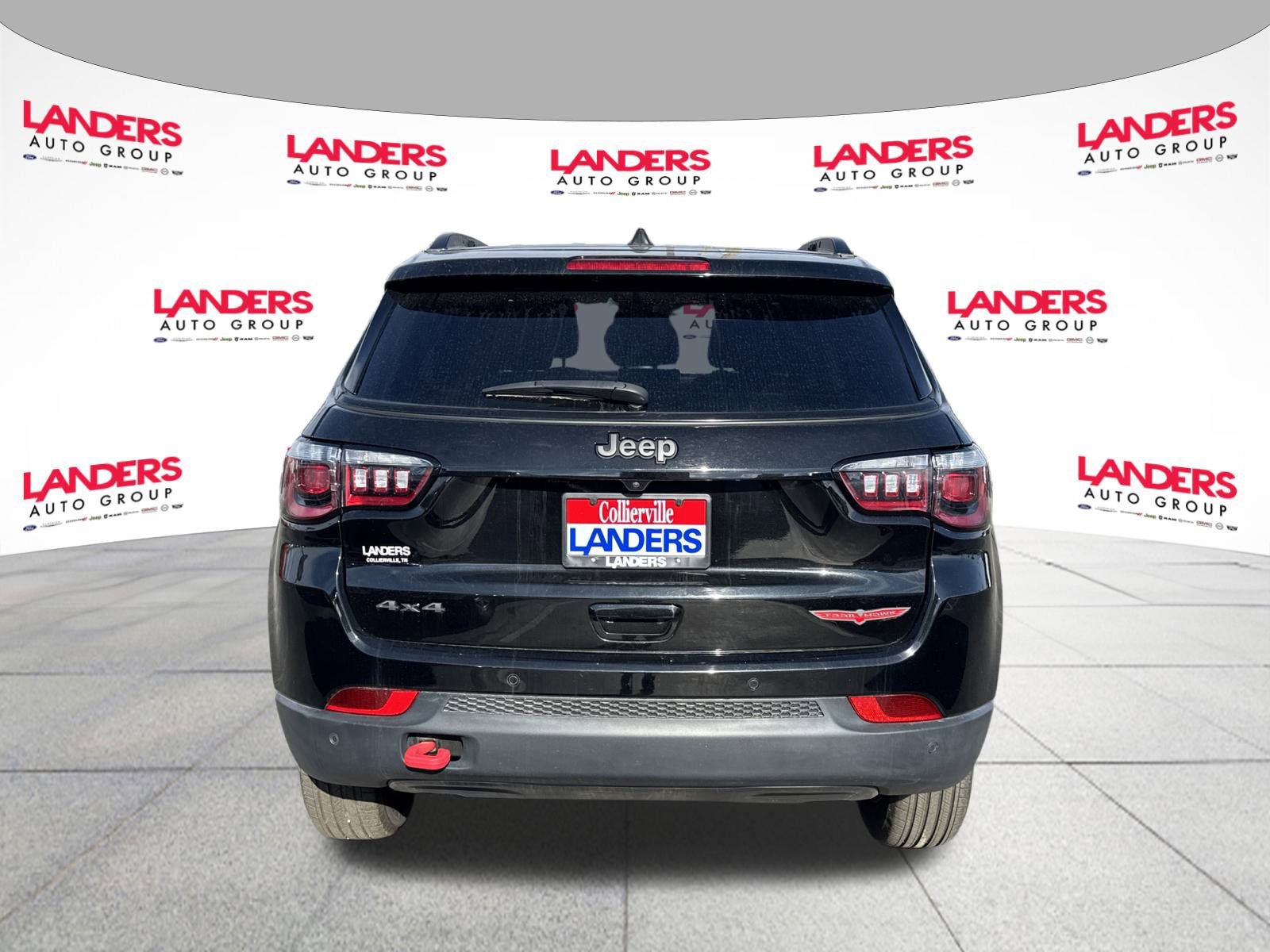 Used 2024 Jeep Compass Trailhawk image 4