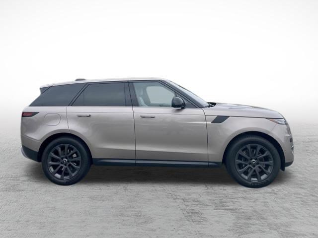 Used 2023 Land Rover Range Rover Sport SE AWD/4WD image 4