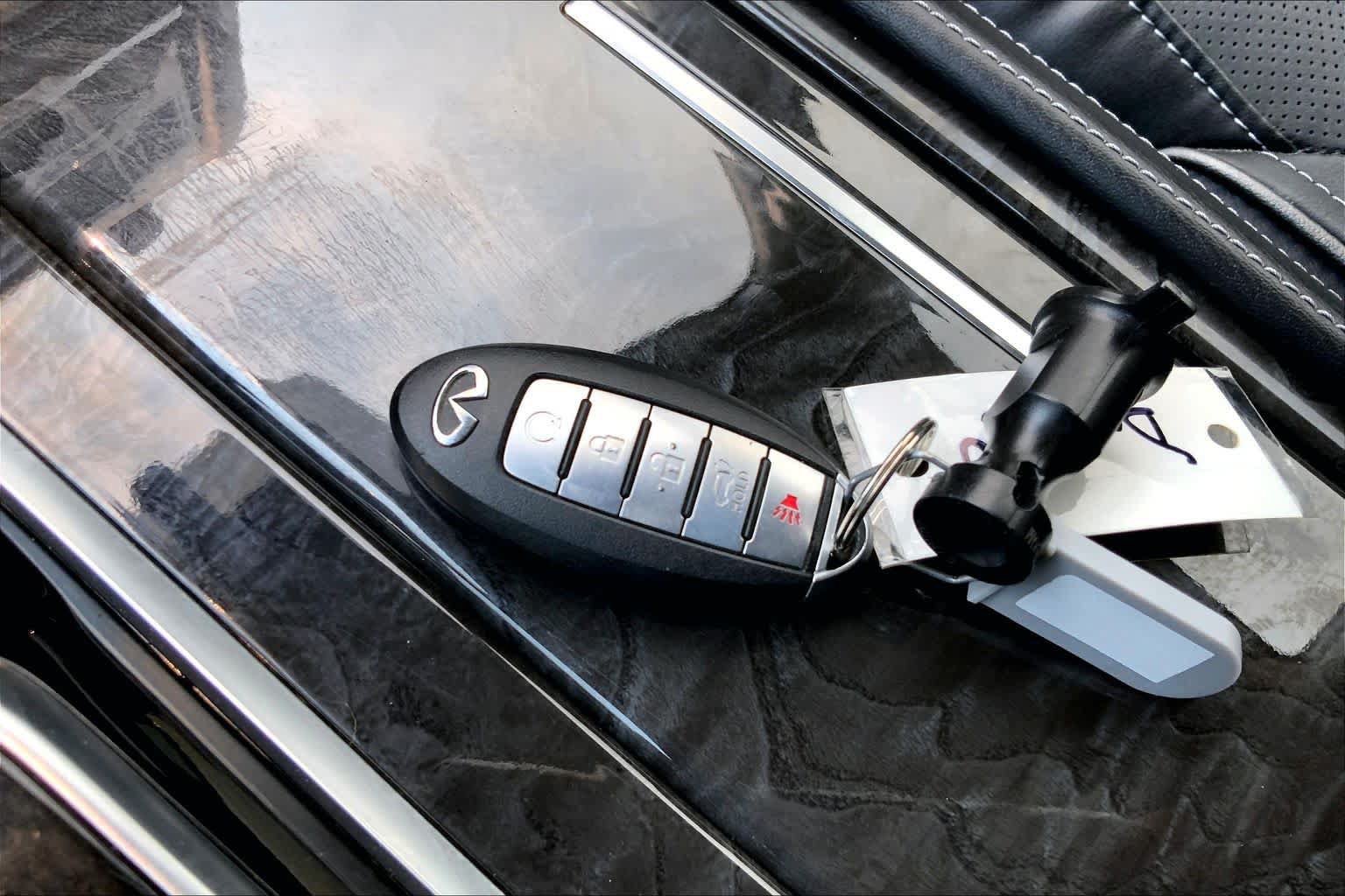 Used 2024 INFINITI QX80 Luxe RWD image 15