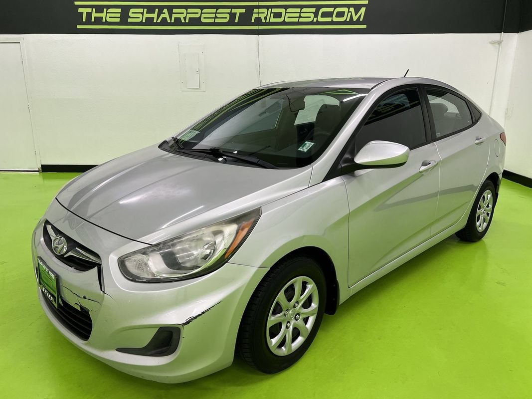 Used 2013 Hyundai Accent GLS FWD image 5
