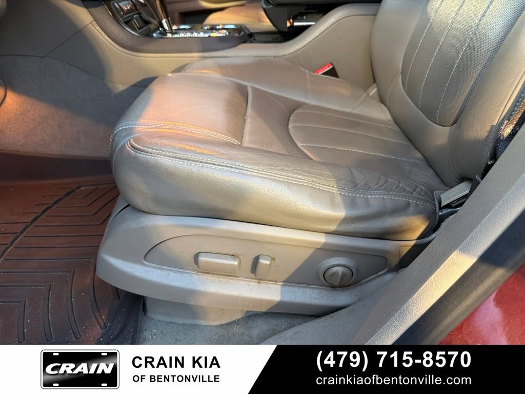Used 2016 GMC Acadia Denali AWD/4WD image 14