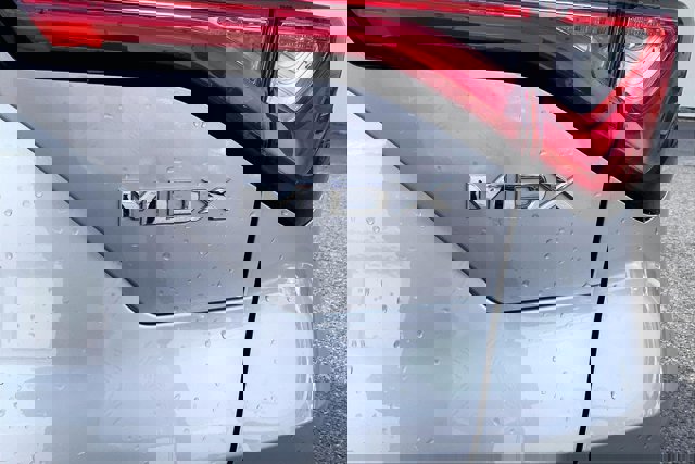 Used 2022 Acura MDX SH-AWD w/ Technology Package image 7