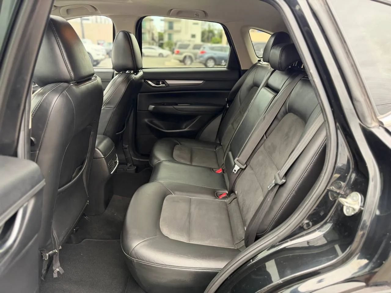 Used 2018 MAZDA CX-5 Touring w/ Preferred Equipment Package FWD image 25