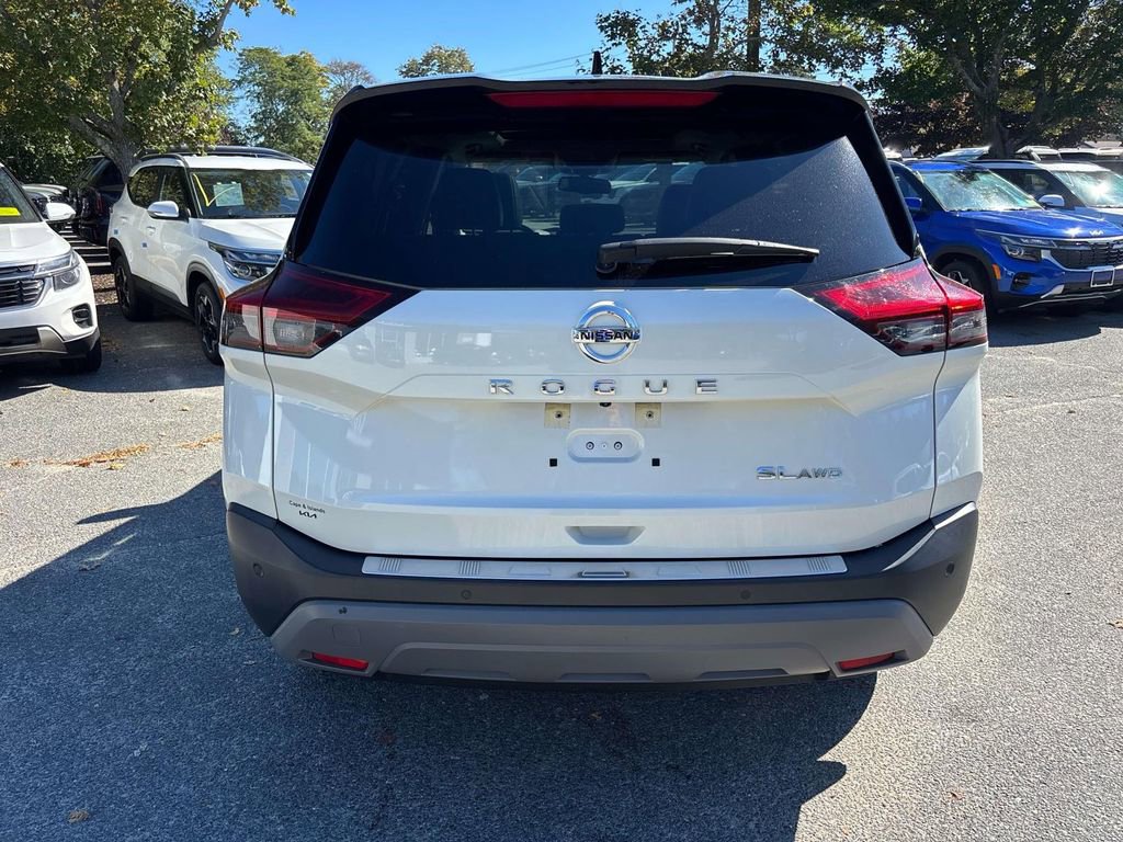 Used 2021 Nissan Rogue SL w/ Premium Package image 4