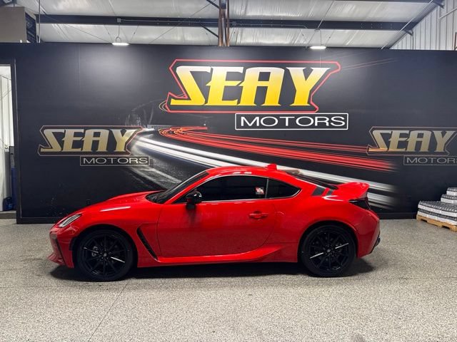 Used 2023 Toyota GR86 Premium RWD image 3