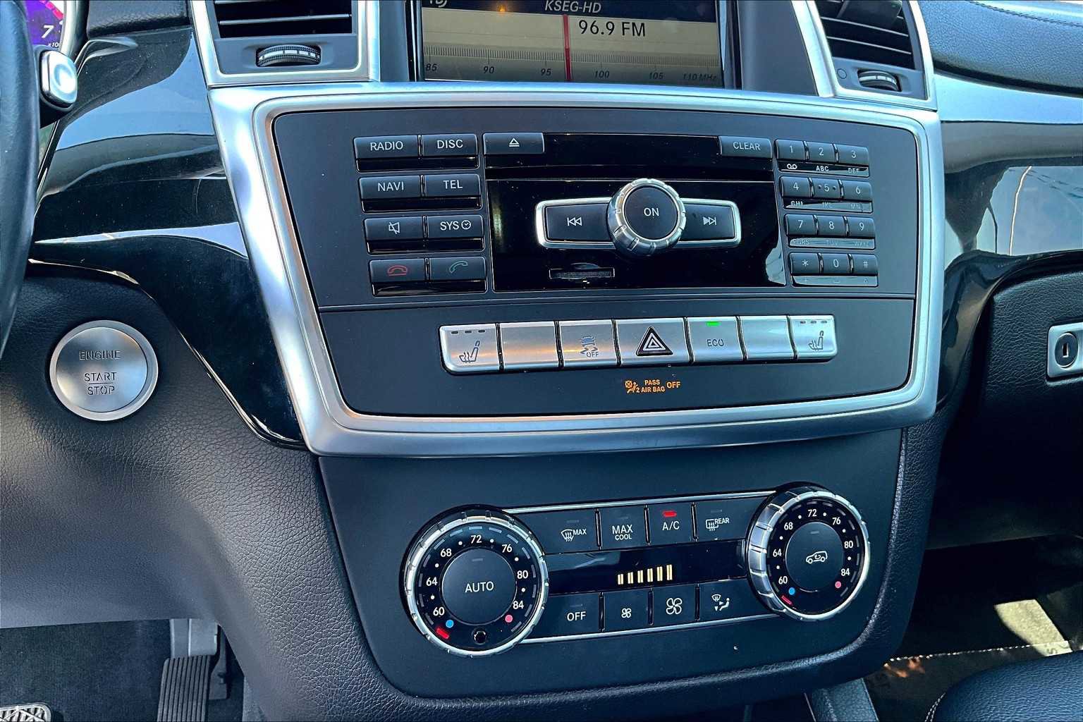 Used 2016 Mercedes-Benz GL 450 4MATIC image 35