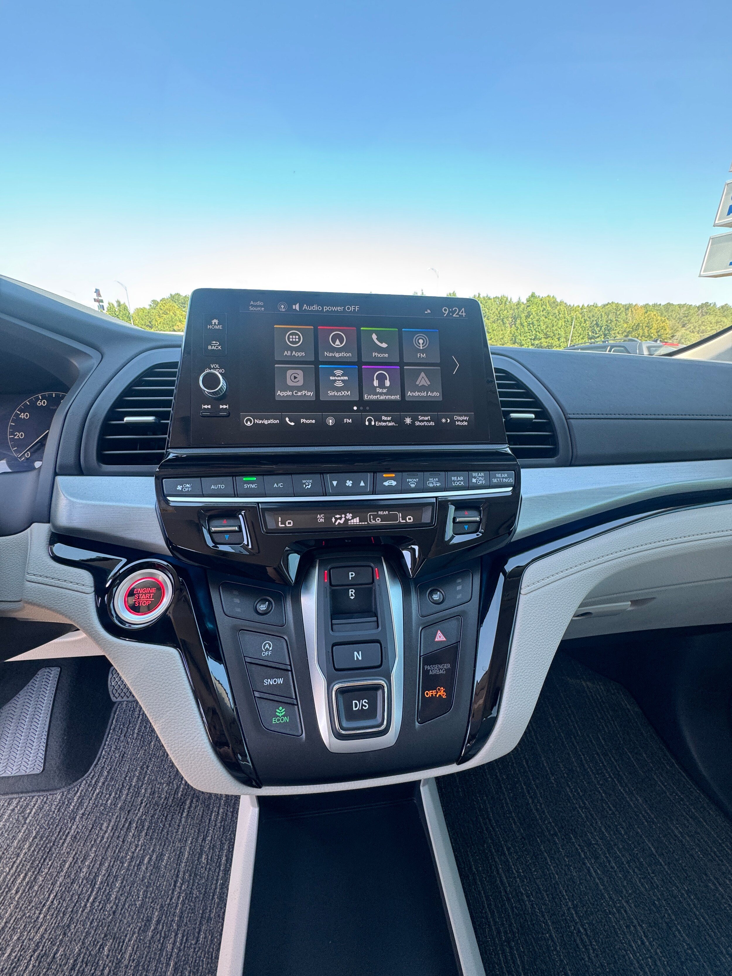 Used 2025 Honda Odyssey Touring image 32