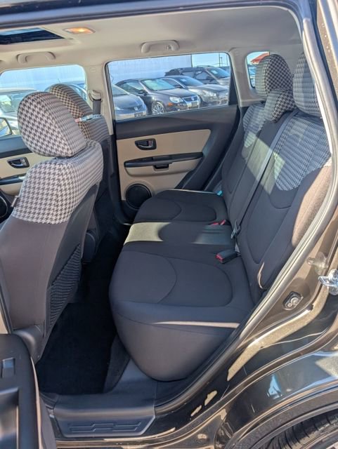 Used 2011 Kia Soul ! image 15
