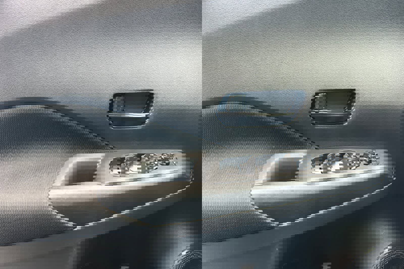 Certified 2024 Nissan Kicks S image 15