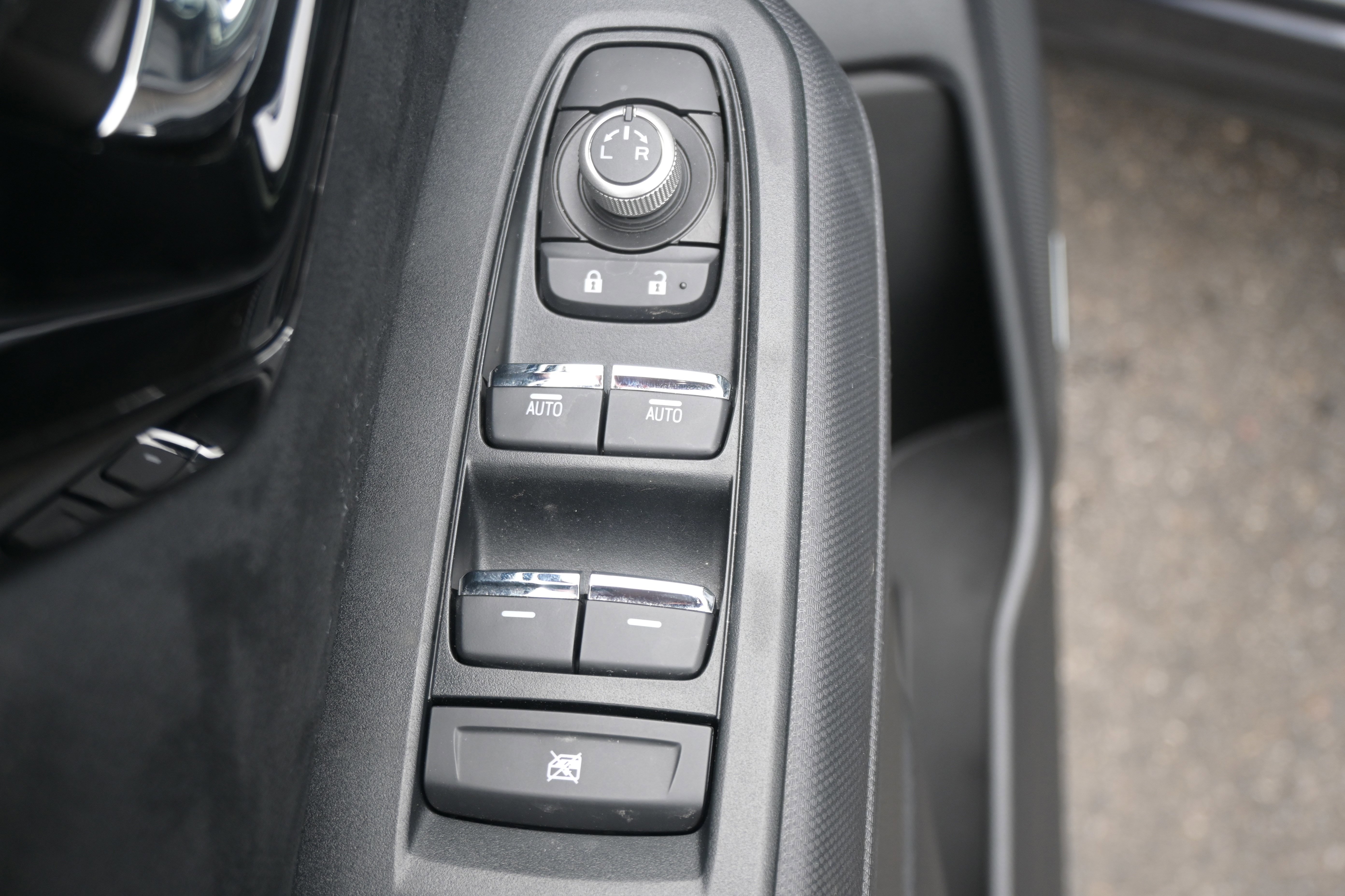 Certified 2025 Subaru Forester Touring AWD/4WD image 15
