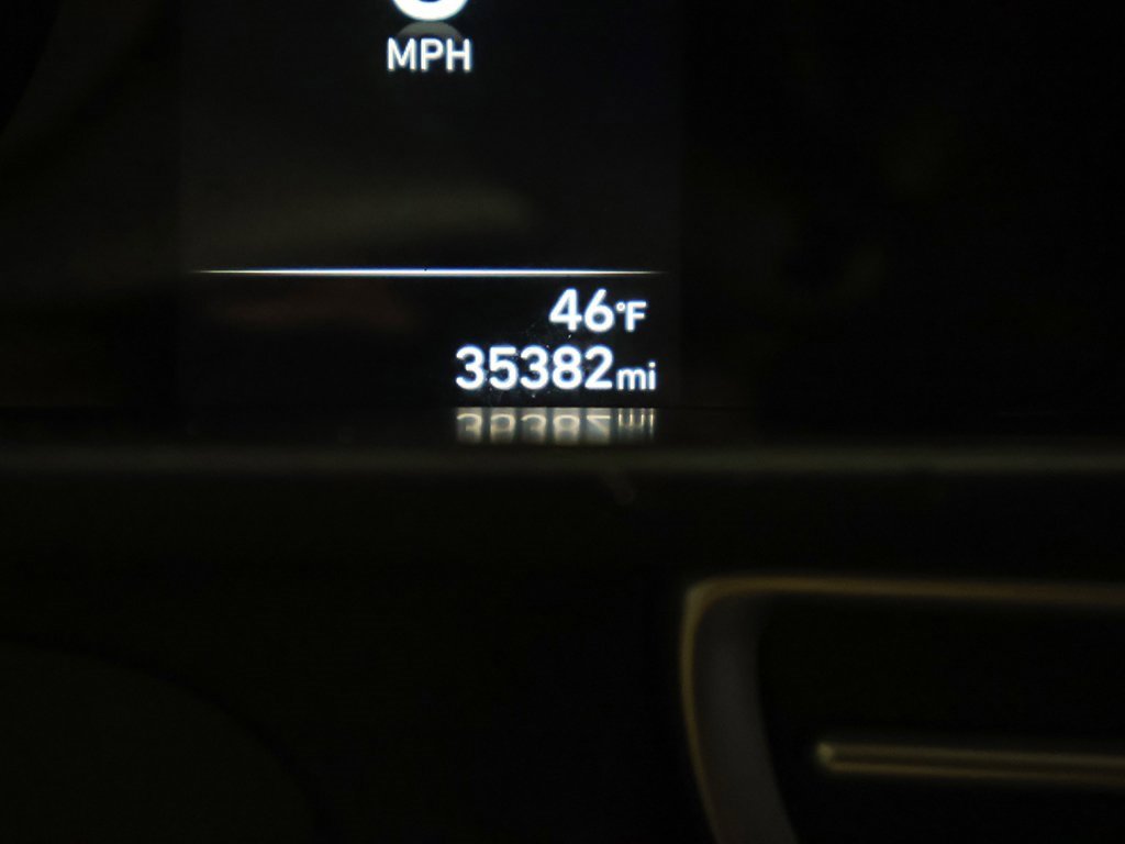 Used 2023 Hyundai Elantra Blue image 33