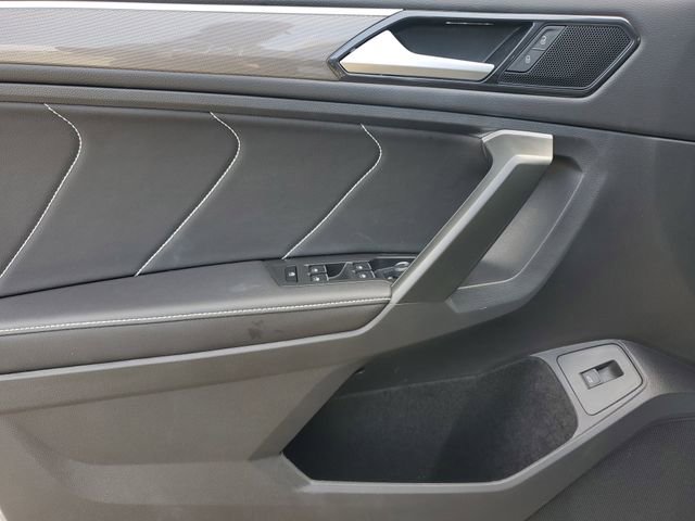 Used 2024 Volkswagen Tiguan SE R-Line image 23