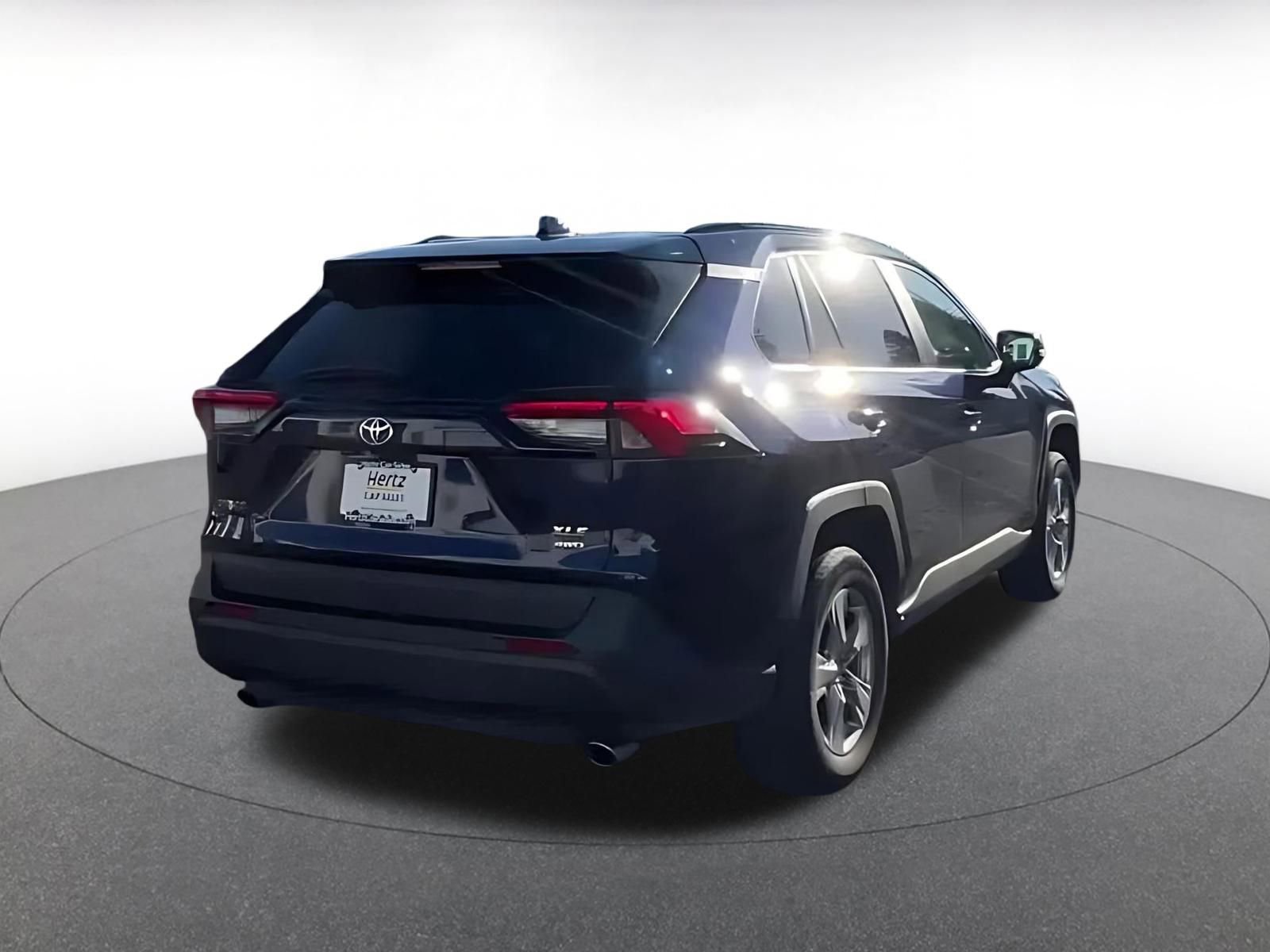 Used 2025 Toyota RAV4 XLE w/ Convenience Package image 12