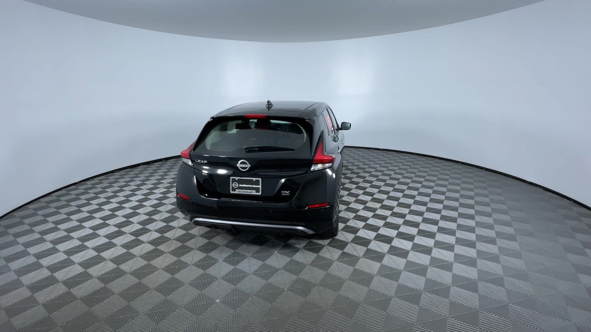 Certified 2025 Nissan Leaf SV Plus FWD image 8