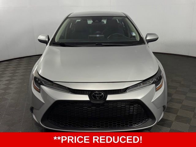 Used 2021 Toyota Corolla LE FWD image 2