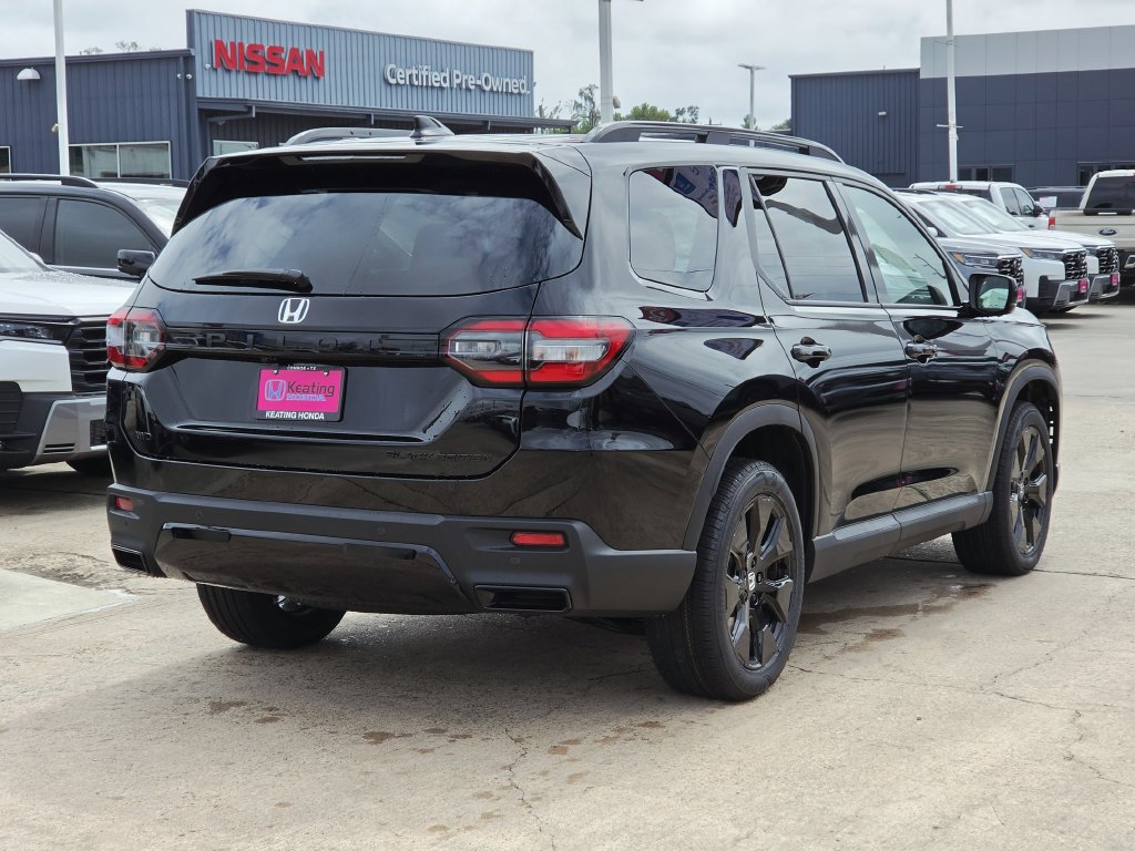 New 2026 Honda Pilot Black Edition image 5
