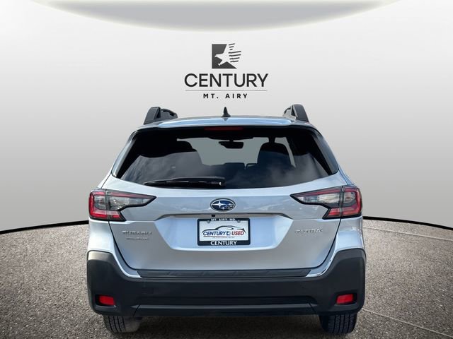 Used 2024 Subaru Outback Premium image 3