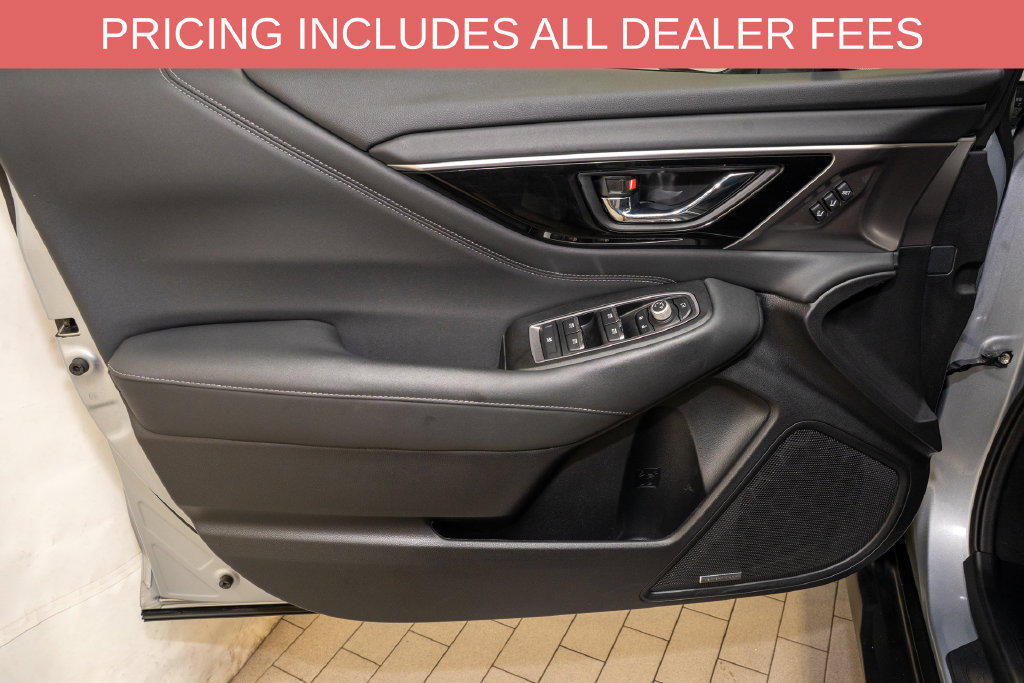 Used 2023 Subaru Outback Touring XT AWD/4WD image 13