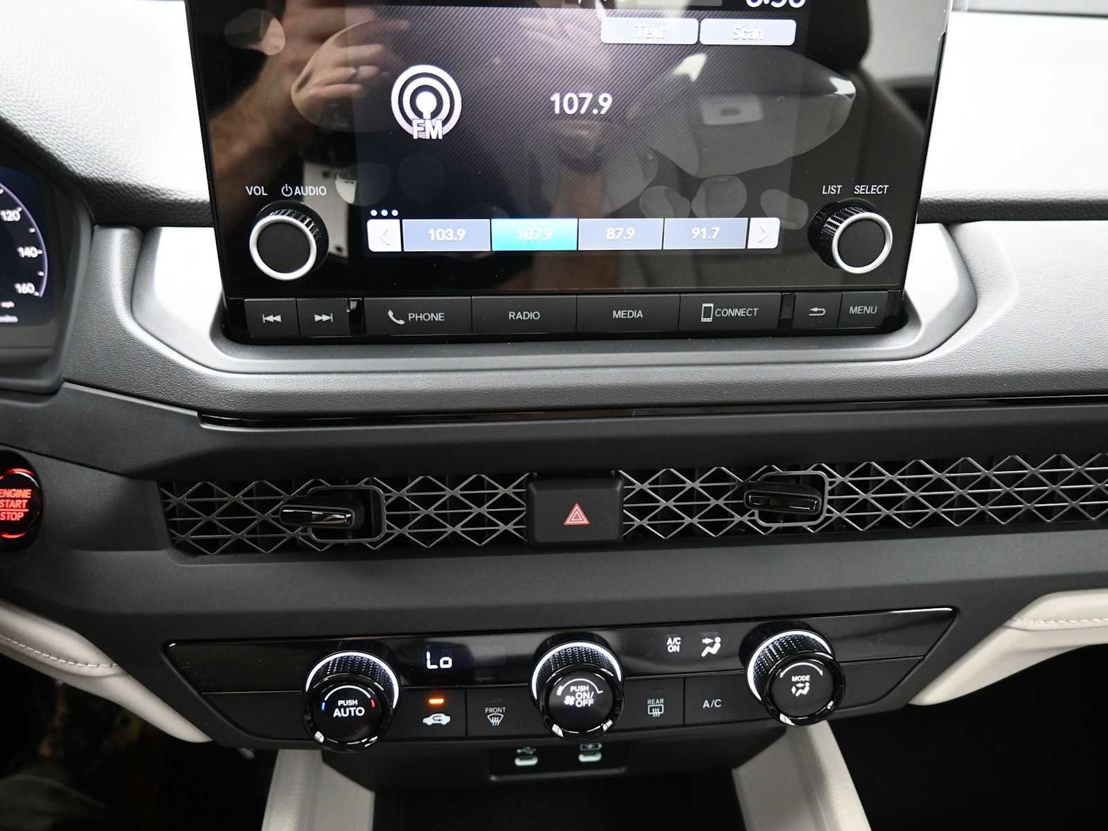 New 2025 Honda Accord LX image 7