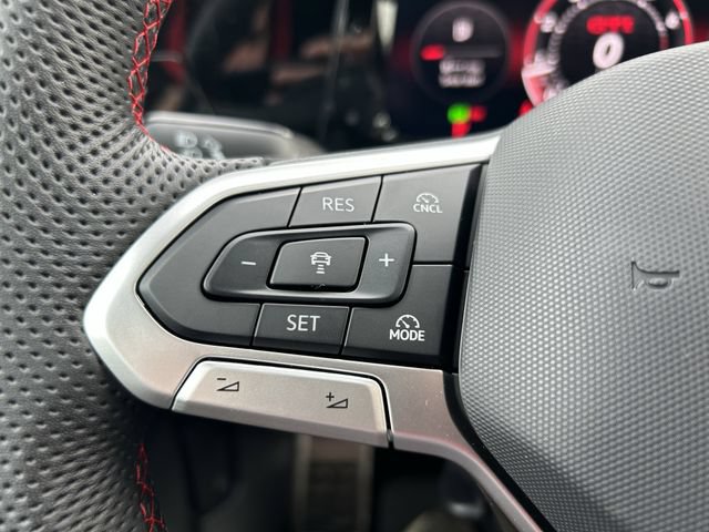 New 2026 Volkswagen GTI SE FWD image 19