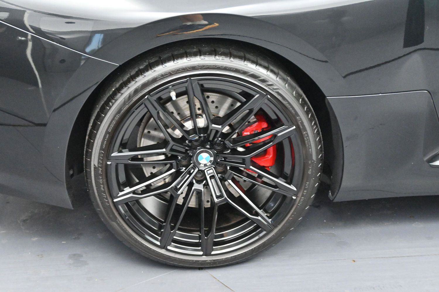 Used 2025 BMW M2 w/ Lighting Package RWD image 32