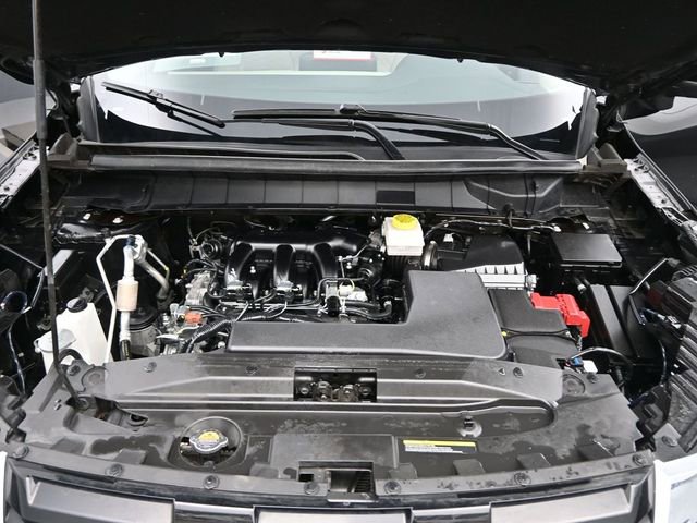 Used 2025 Nissan Pathfinder SV image 43