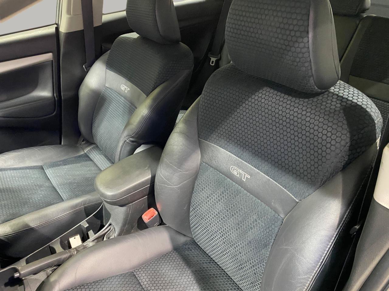 Used 2009 Pontiac Vibe GT FWD image 10