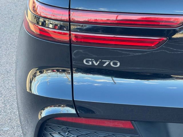 Used 2025 Genesis GV70 2.5T w/ Select Package image 9