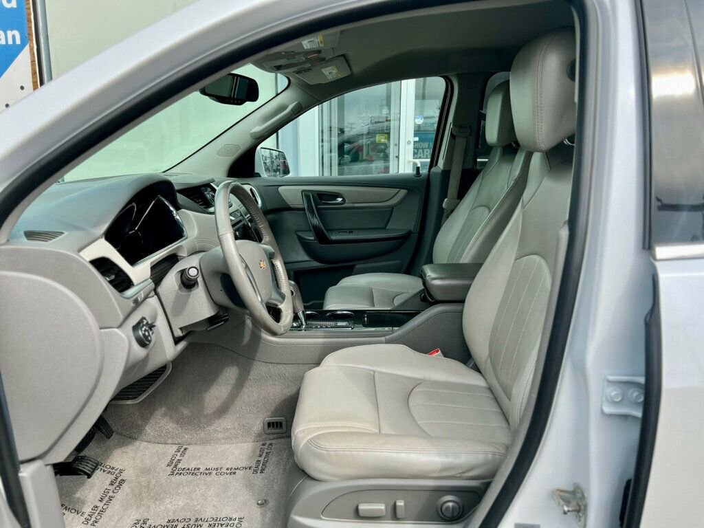 Used 2017 Chevrolet Traverse Premier image 15