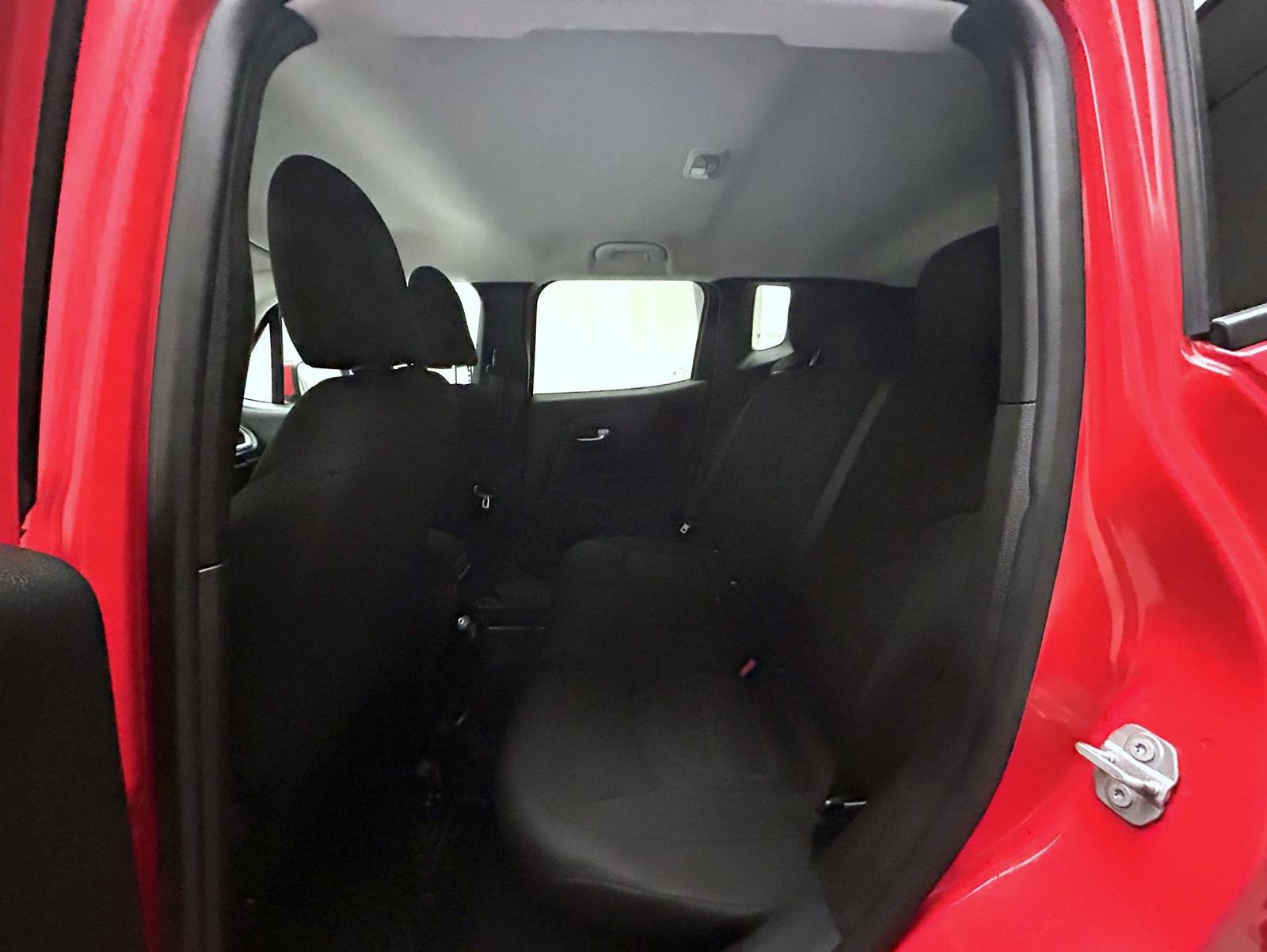 Used 2021 Jeep Renegade Latitude image 19