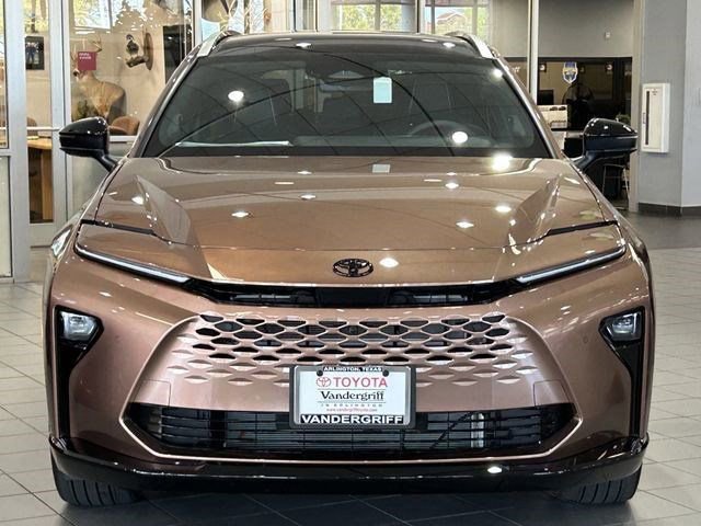 New 2026 Toyota Crown Signia image 7