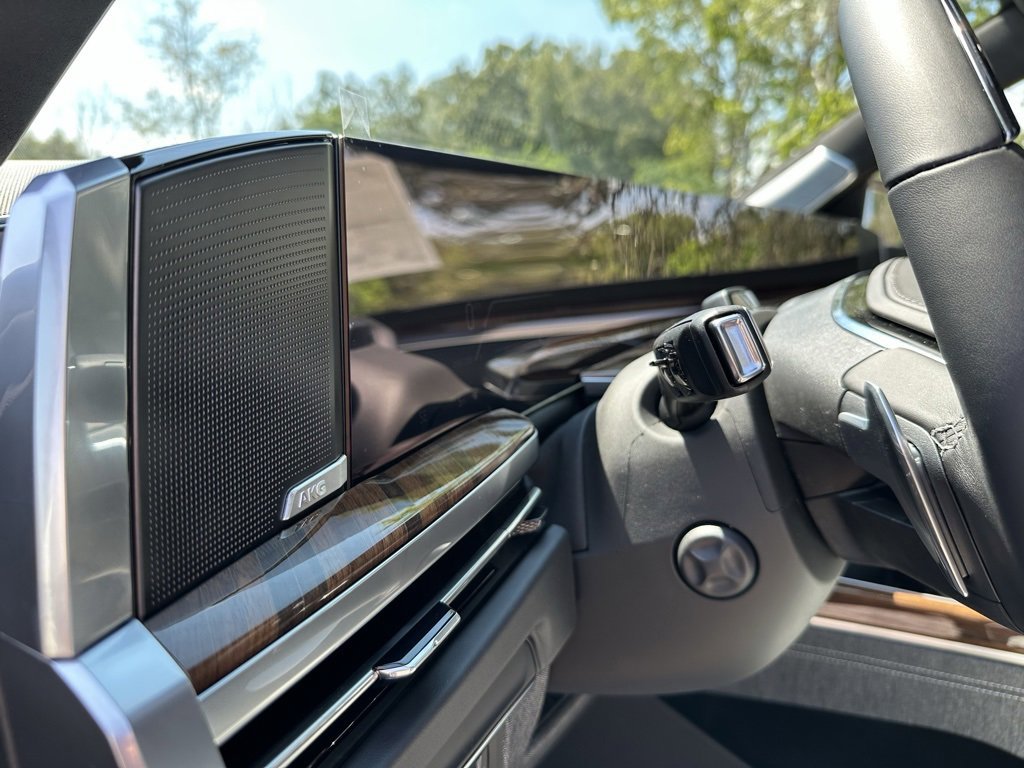 New 2026 Cadillac Escalade ESV Platinum Sport image 30