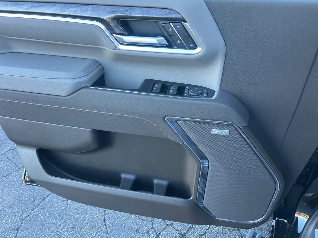 New 2026 Chevrolet Silverado 2500 LTZ w/ LTZ Premium Package image 11