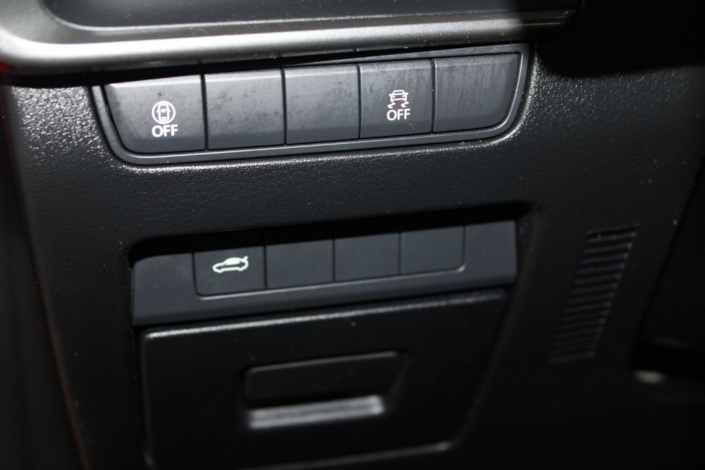 Used 2023 MAZDA MAZDA3 s image 10